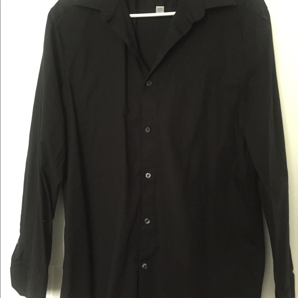 Perry Ellis black shirt